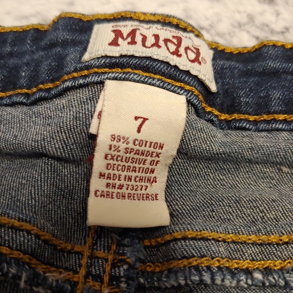 Mudd Ripped Jean Shorts - Picture 5 of 5